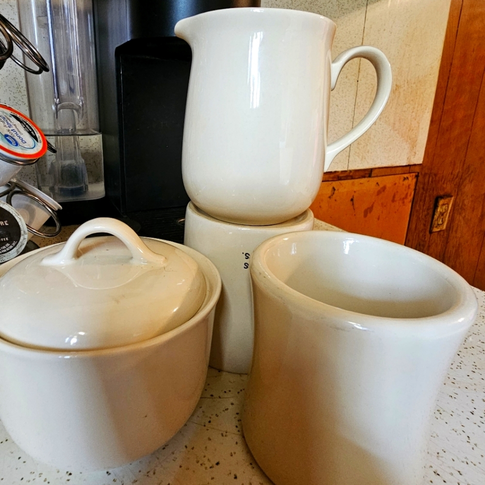 Vintage 4 piece Corning coffee bar set